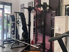 -思迈威健身(积玉桥万达店)