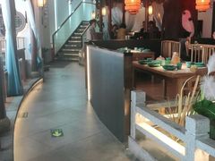 大堂-荷塘秋月·本帮江浙菜(国权路店)