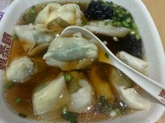 -双燕楼·手工馄饨·汤面小吃(世纪汇店)