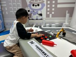 -MINI MARS KIDS CLUB亲子家庭中心(杨浦黄兴店)