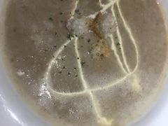 蘑菇奶油汤-新贝乐意大利餐厅(苏州中心店)