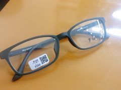 -罗伯特眼镜·蔡司官方授权(罗湖国贸店)