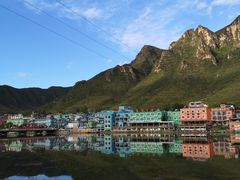 -百里峡七彩艺术小镇