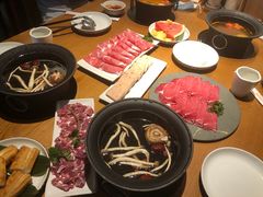 -呷哺呷哺(融创茂店)