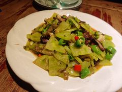 青番茄炒腊肉-老衢里·衢州农家菜(邱隘店)