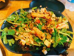-二孃鸡爪爪(东风路总店)