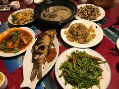 纳西烤鱼-心园餐厅·地道传统云南菜·三十年老店