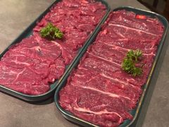 -牛村来人潮汕牛肉火锅(西单店)