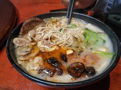 -功德林(南京西路店)