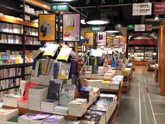 -西西弗书店&矢量咖啡(凯德晶萃广场店)