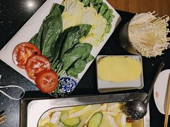 -百年川椒重庆老火锅(光谷店)