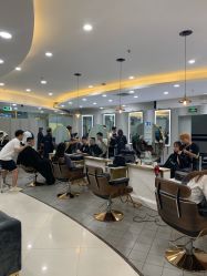 点击看大图 -八佰伴8008星级形象店