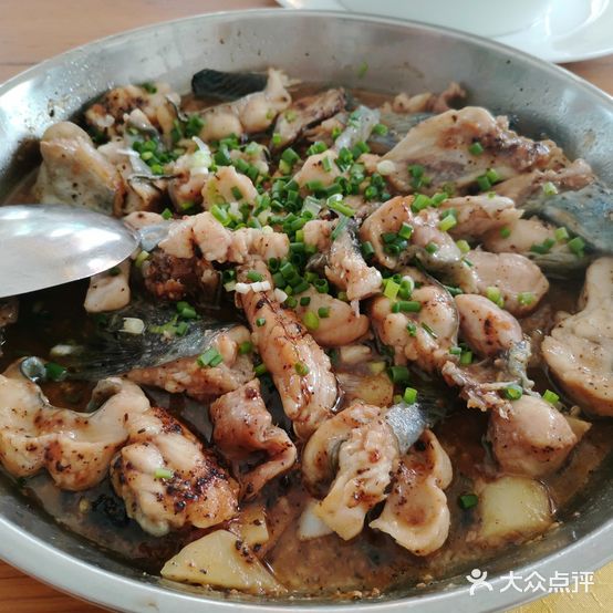 渔艇河鲜坊