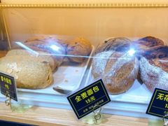 -韩国利尔面包(桂林路店)