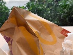 -麦当劳(展览路店)