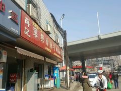 门面-薛记襄阳香辣牛肉面(平安路店)