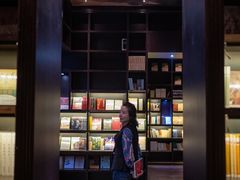 -钟书阁(松江泰晤士小镇店)