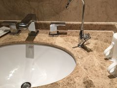 -镇江润扬大桥酒店