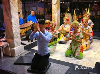 “2020年，一场突如其来的疫情，给我们的生活带来很