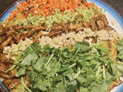 -靠山屯东北农家菜(八龙桥雅苑店)