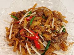 湿炒牛河-白仁仔· 活烤海鲜 宵夜(豫园店)