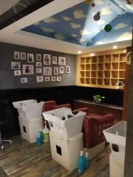 -PE SALON