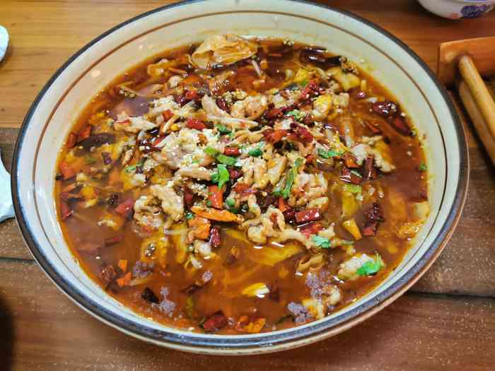 小背篓川菜馆(经济学院店)-"大学四年来这儿不知吃了多少回了还没点评