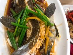 -小辣妹川味海鲜加工店(第一市场椰风巷店)