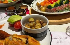 Roasted Sanhuang Chicken with Black Truffle and Herbs (Half)