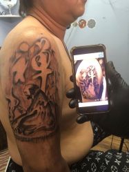 -猛子刺青纹身店