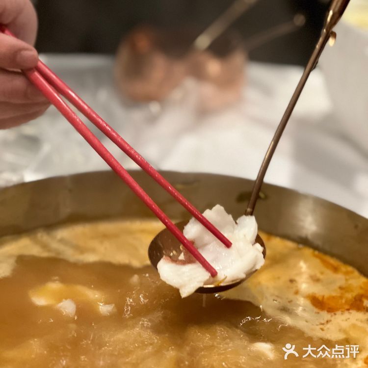 约会必打卡港式火锅界的香奶奶登陆上海啦🫕