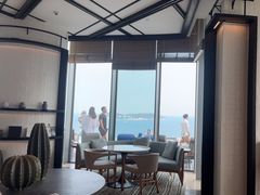 -瑰丽酒店·海吧·天际下午茶·现场DJ·天台酒吧