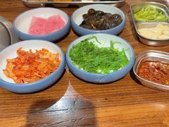 -明洞阿姨·韩式酱蟹烤肉·创意料理(三元桥店)