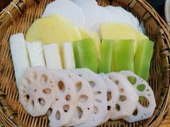 -渝大龙重庆火锅(温泉月亮湾店)
