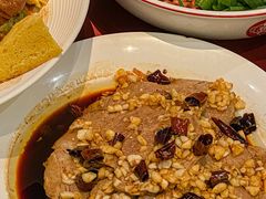 -红东阁东北菜烤肉酒馆(CROSS万象汇店)