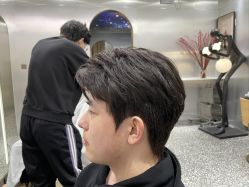 -Tloml salon