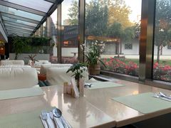 -亮马河饭店翠雅咖啡厅