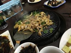 -燚店·铁板鱼蛙·烤肉·烤串(北新桥店)