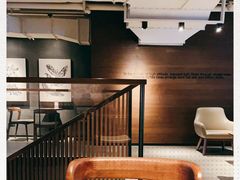 -星巴克(杭州湖滨银泰E区店)