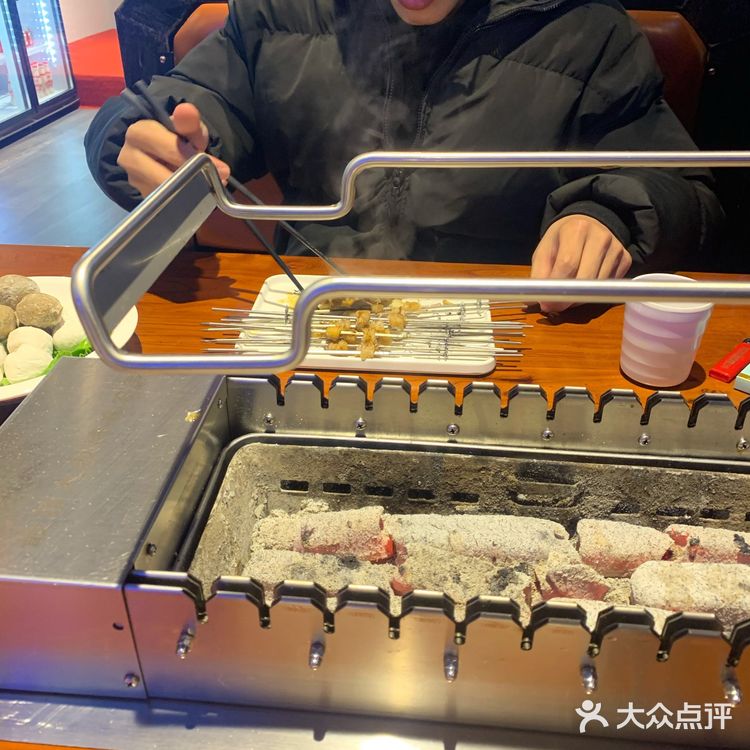 大叔在身边，烧烤天天见