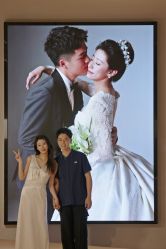 -乐派诗婚纱摄影