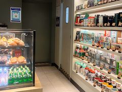 -星巴克(浦东机场T2到达店)