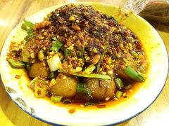 -拈签一笑黄牛肉辣卤串串