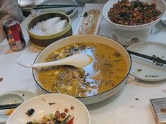 -江城小馆陕南妈妈菜·全球旅行餐厅(钟楼店)