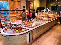 面包甜点陈列柜-巴黎贝甜(五道口店)