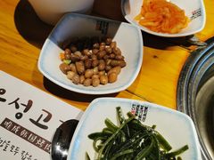 -唯成•韩国炭火烤肉 유성고기