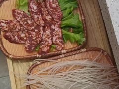 -阿婆情腊排骨火锅(金虹路店)