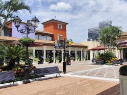 -奇幻丛林(佛罗伦萨小镇店)