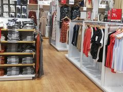 -优衣库(南宁江南万达店)