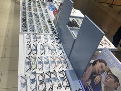 -美式眼镜·授权蔡司.依视路.尼康.豪雅.明月(南翔印象城店)